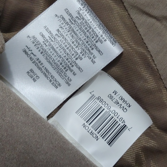 BCBGMAXAZRIA JACKET - Picture 6 of 9